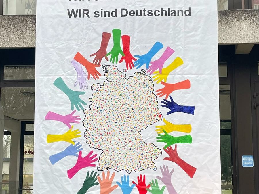 Wir sind bunt, wir sind viele, wir sind Deutschland